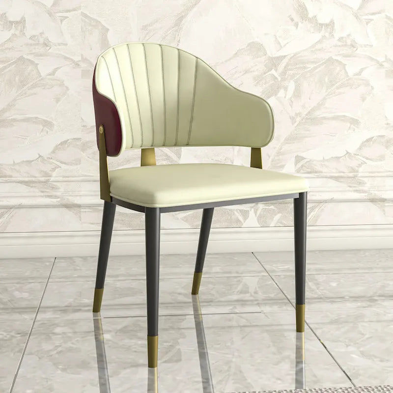 Chaise de salle à manger en cuir et fer avec accents dorés - Design moderne et ergonomique